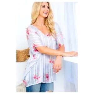 V-neck Floral Sheer Hi-lowTop Medium